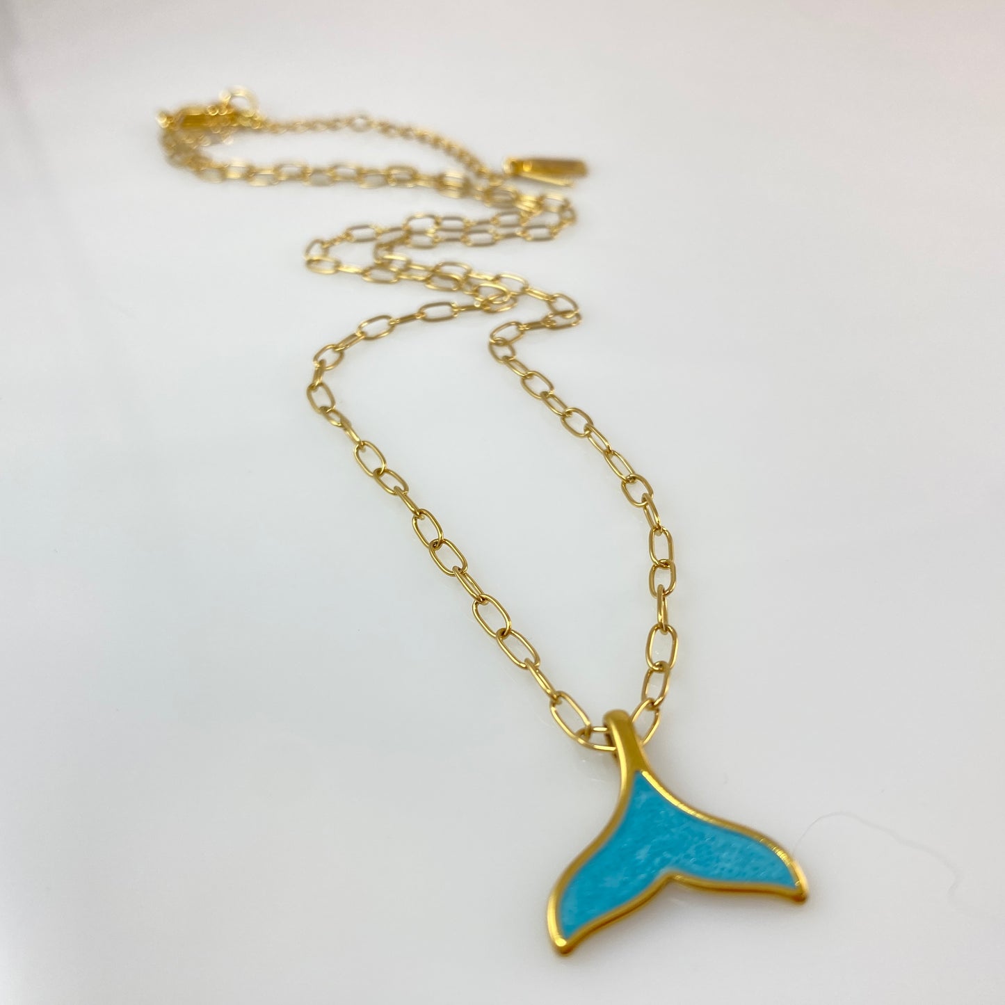 Whale Tail Paperclip Chain Necklace