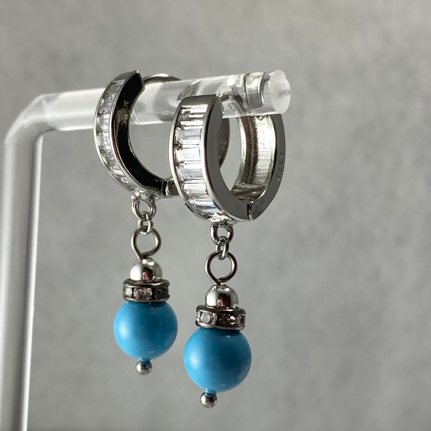 Boucles d'oreilles en argent sterling avec perles de cristal autrichiennes et pierres en zircone cubique