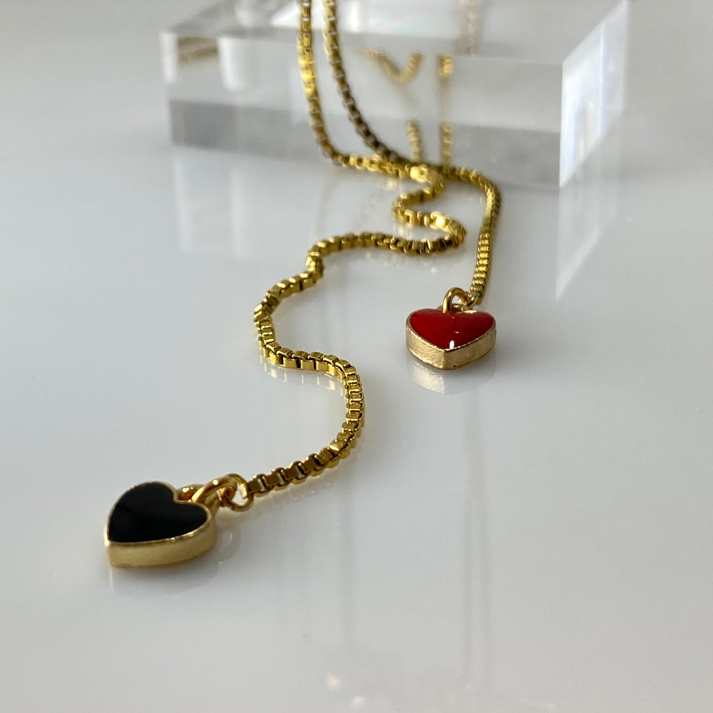 Collier Lariat en forme de cœur en émail avec chaîne en acier inoxydable