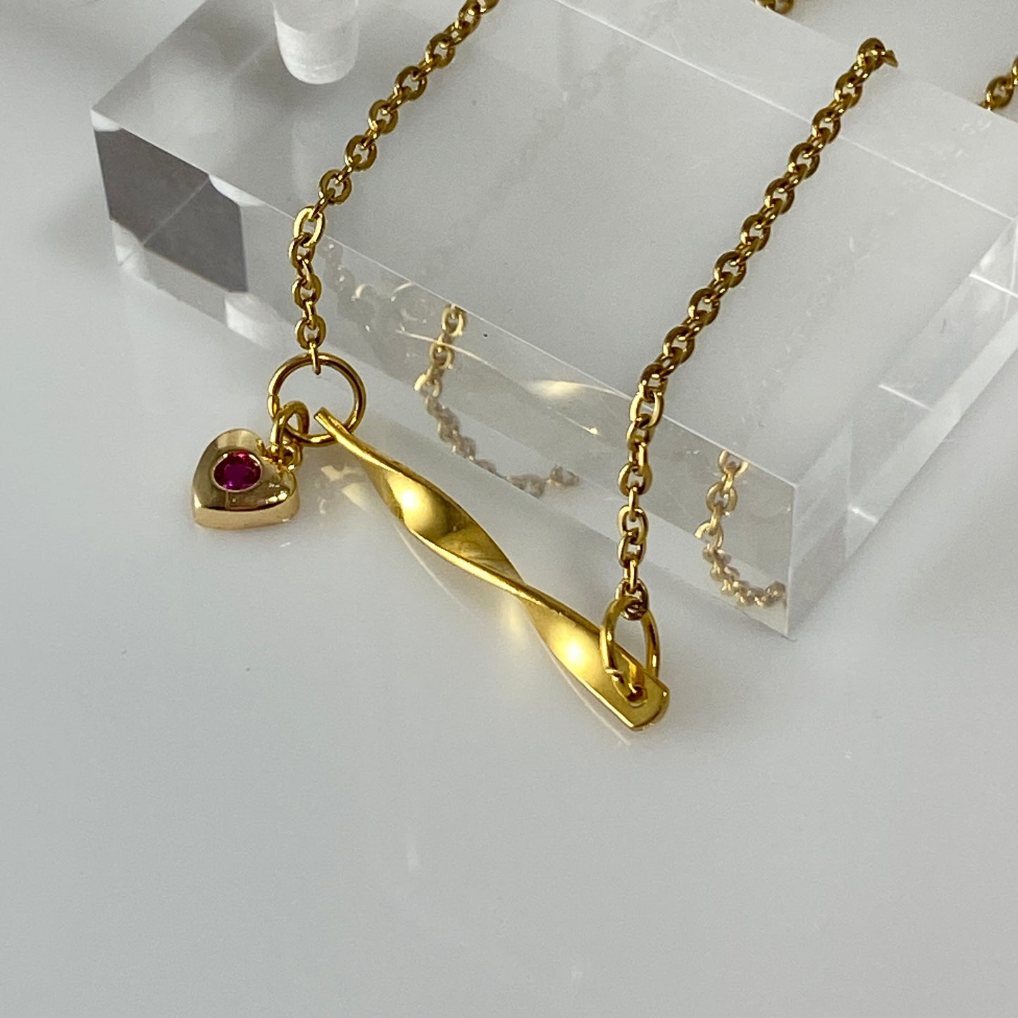 Twisted Bar & Heart Cable Chain Necklace