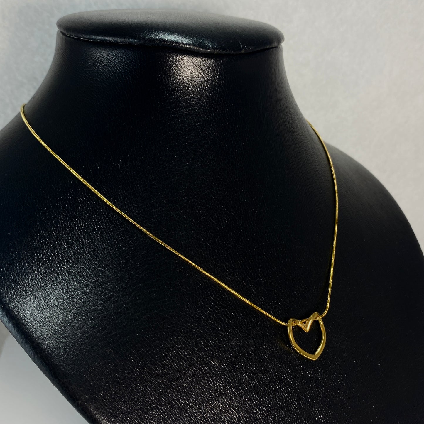 Curled Heart & Birthstone Snake Chain Necklace