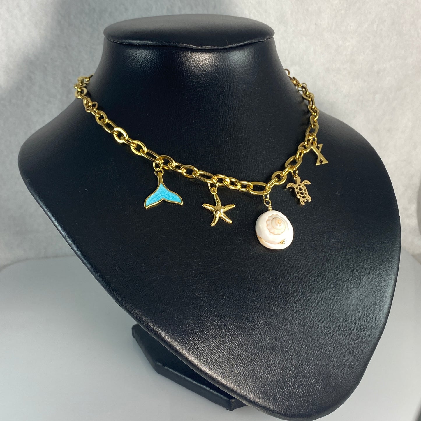 Beach Shell & Initial Charm Necklace Stainless Steel - MADE IN CANADA