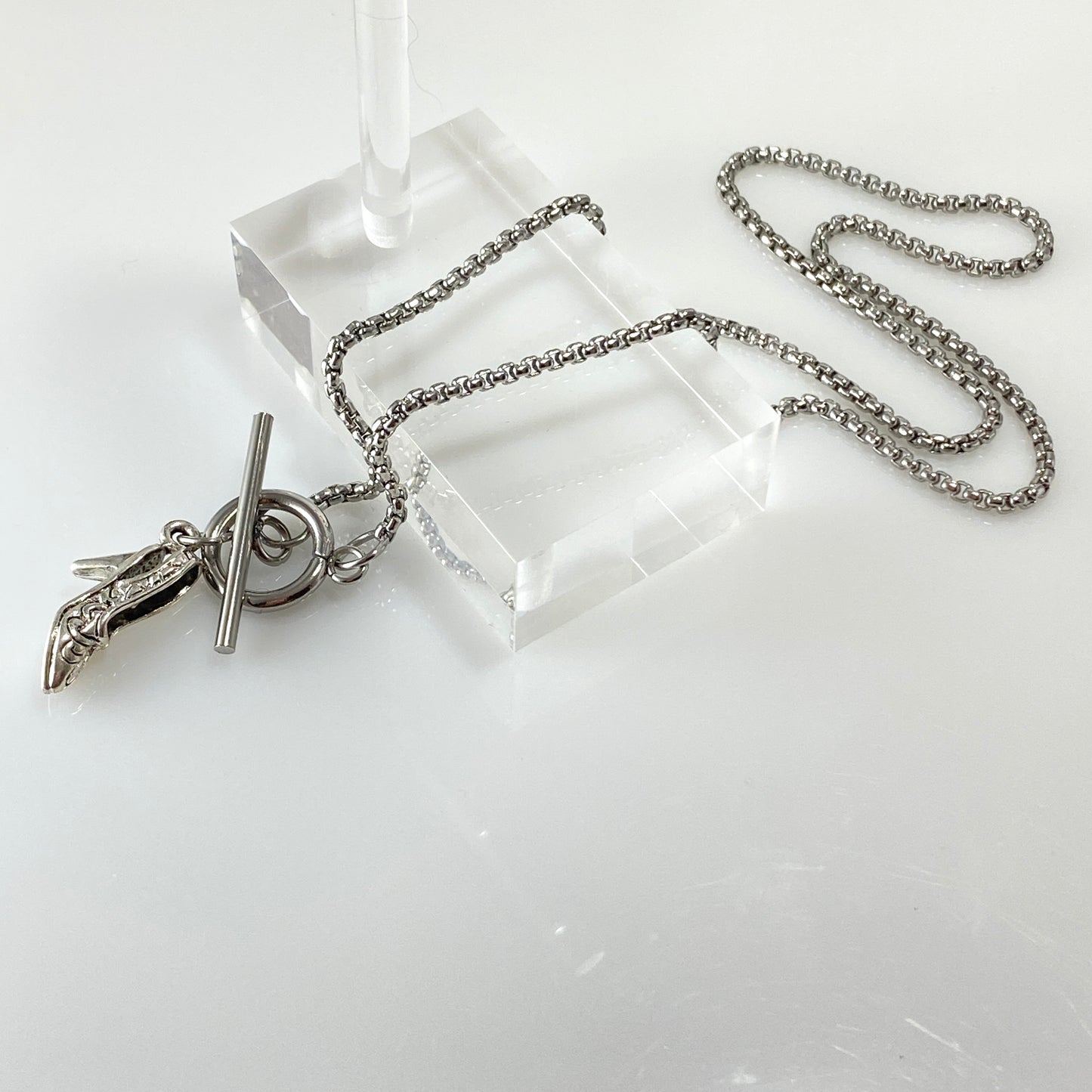 Shoe Venetian Box Chain Necklace