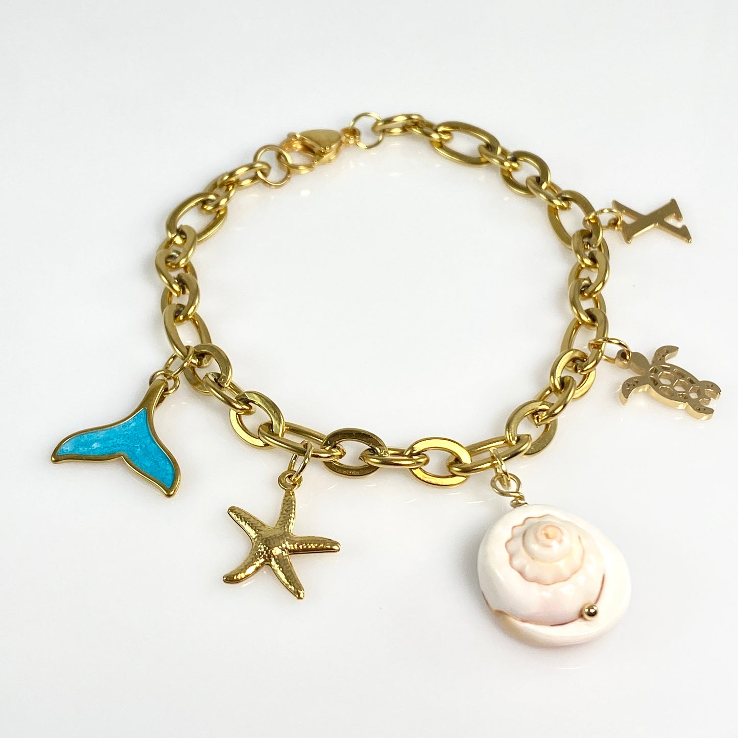 Beach Shell & Initial Charm Bracelet Stainless Steel - MADE IN CANADA