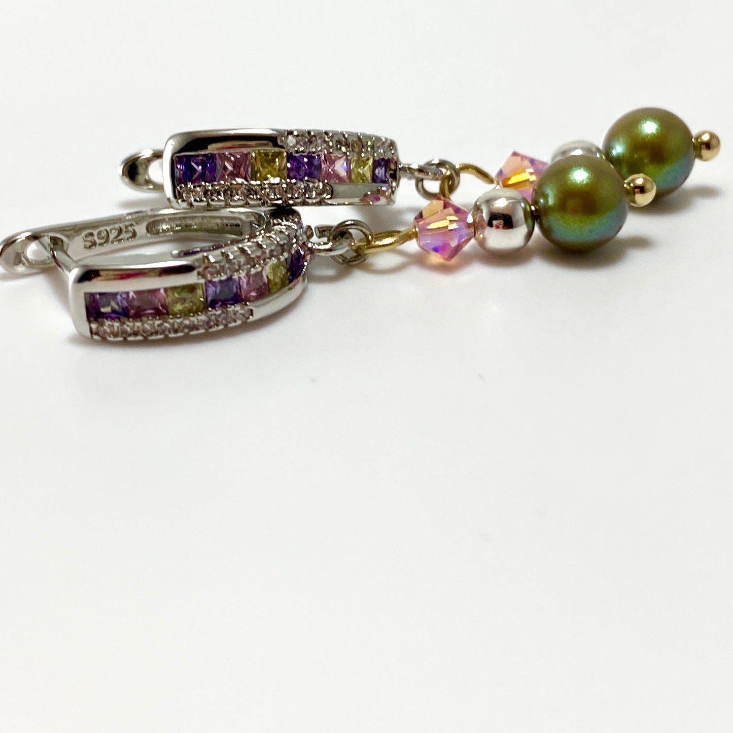 Boucles d'oreilles en argent sterling avec cristaux et perles autrichiennes et pierres en zircone cubique