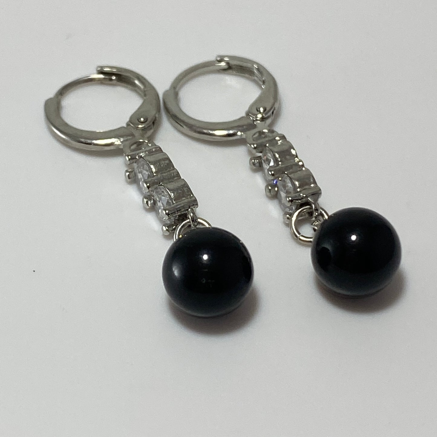 Boucles d'oreilles créoles en argent sterling avec perles de cristal autrichiennes et pierres en oxyde de zirconium