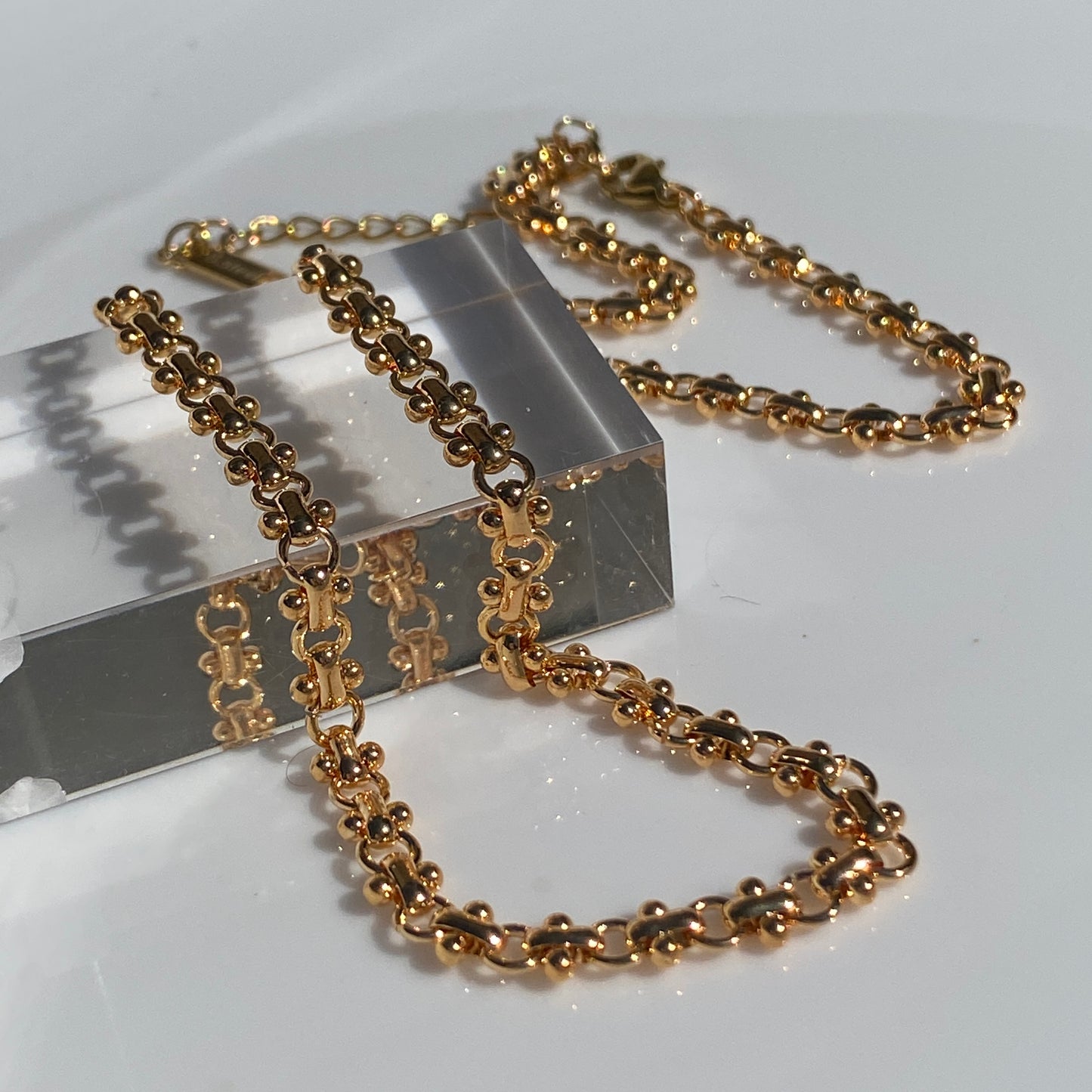 Peanut Loop Link Necklace