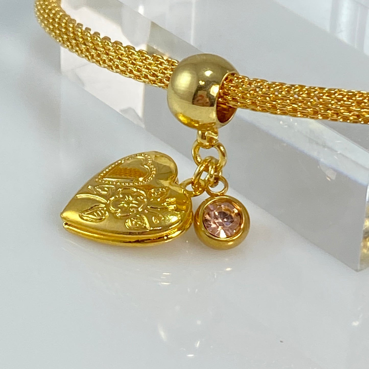 Médaillon en forme de cœur ouvrable en or 18 carats et breloque ou collier ou boucles d'oreilles ou porte-clés en acier inoxydable avec pierre de naissance