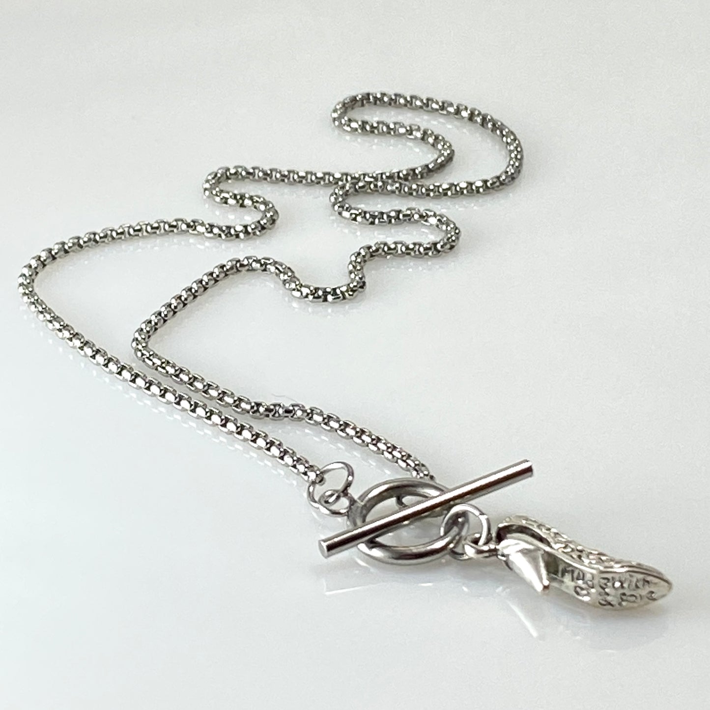 Shoe Venetian Box Chain Necklace