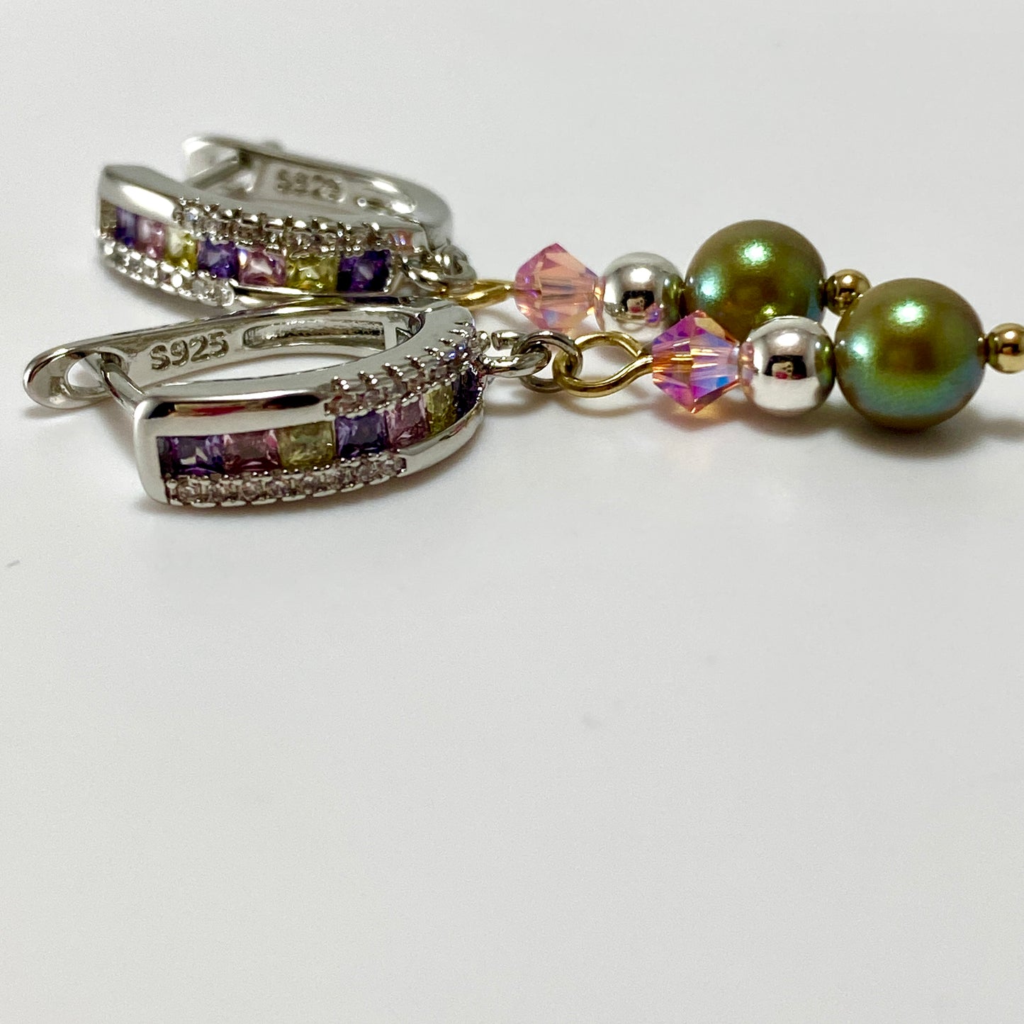 Boucles d'oreilles en argent sterling avec cristaux et perles autrichiennes et pierres en zircone cubique