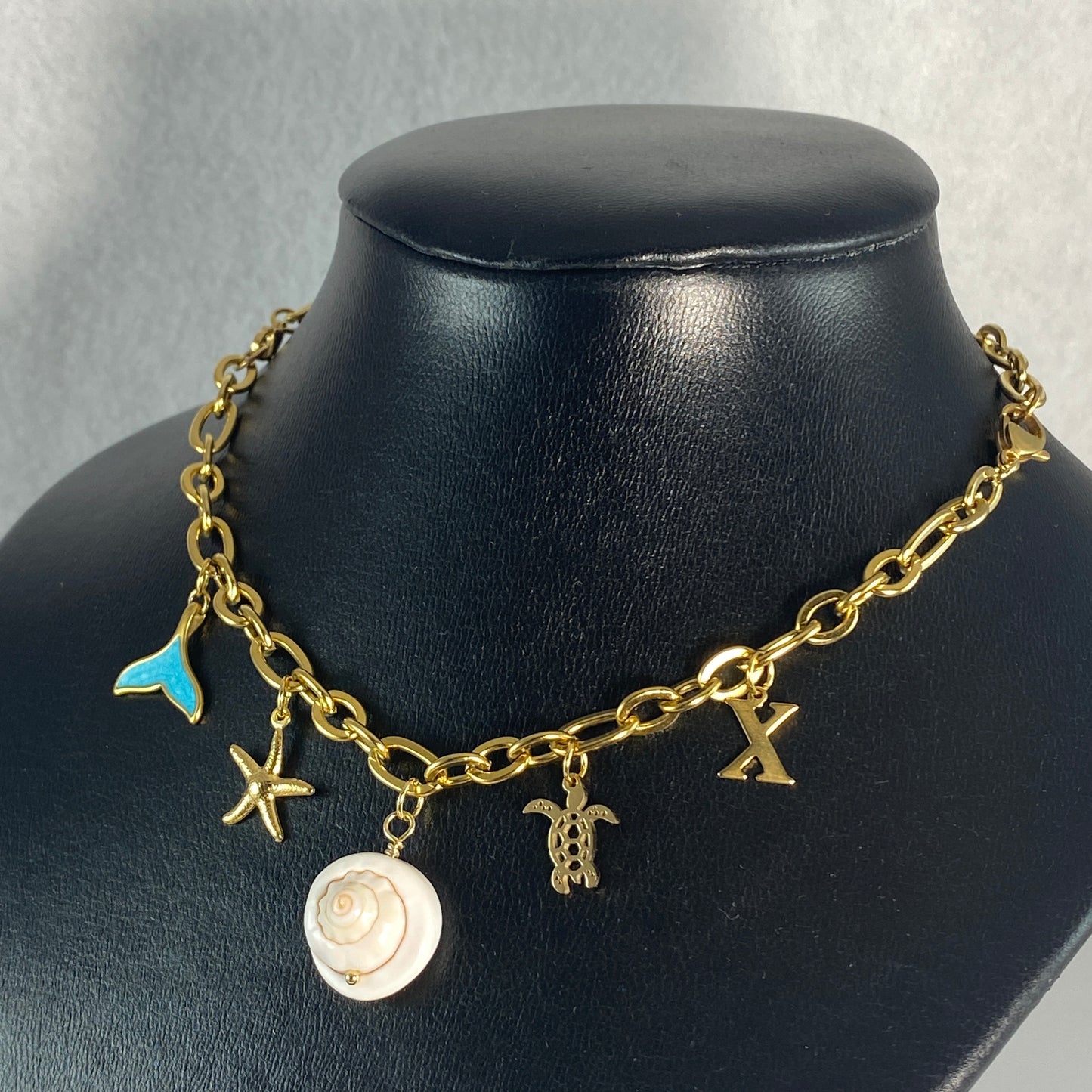 Beach Shell & Initial Charm Necklace Stainless Steel - MADE IN CANADA