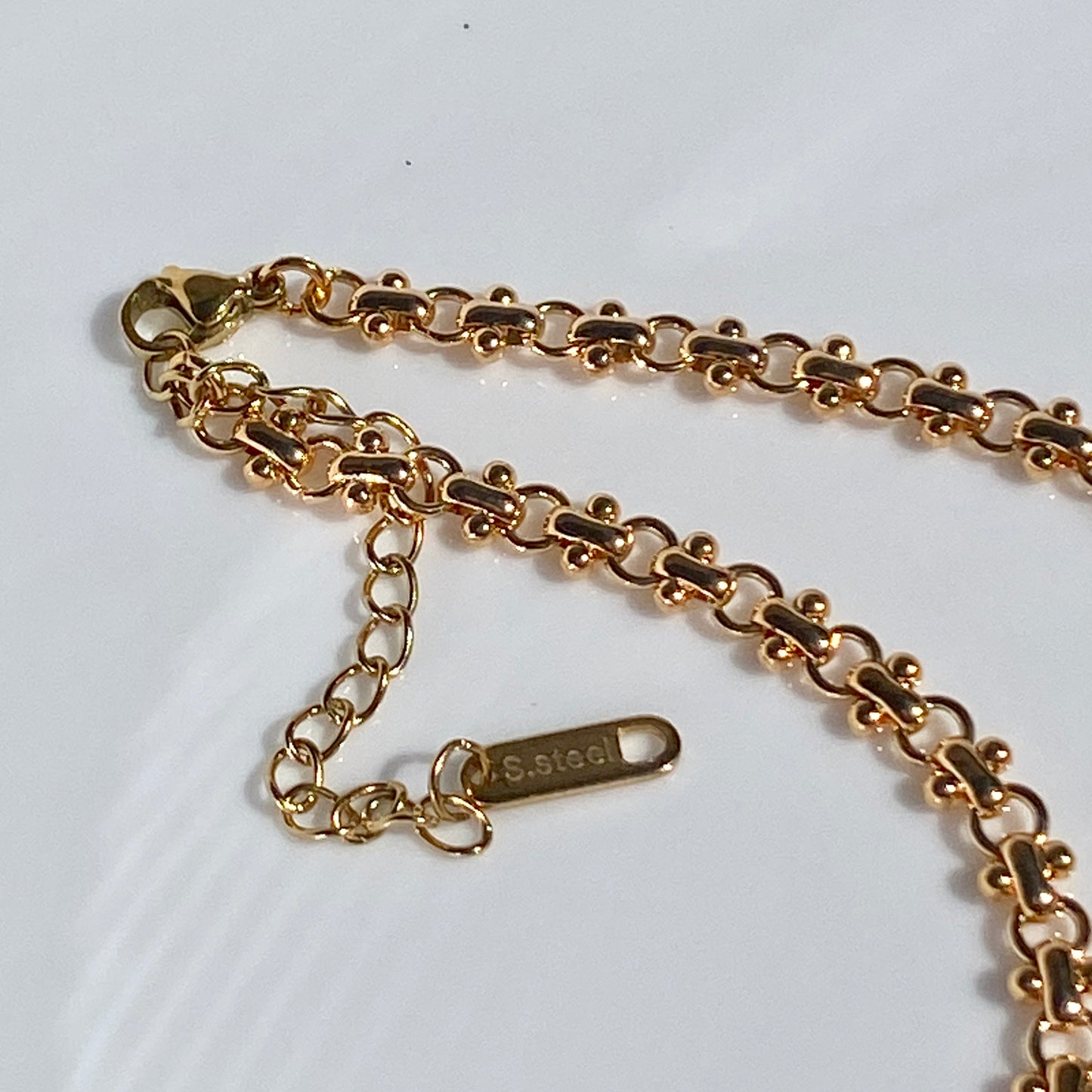 Peanut Loop Link Necklace