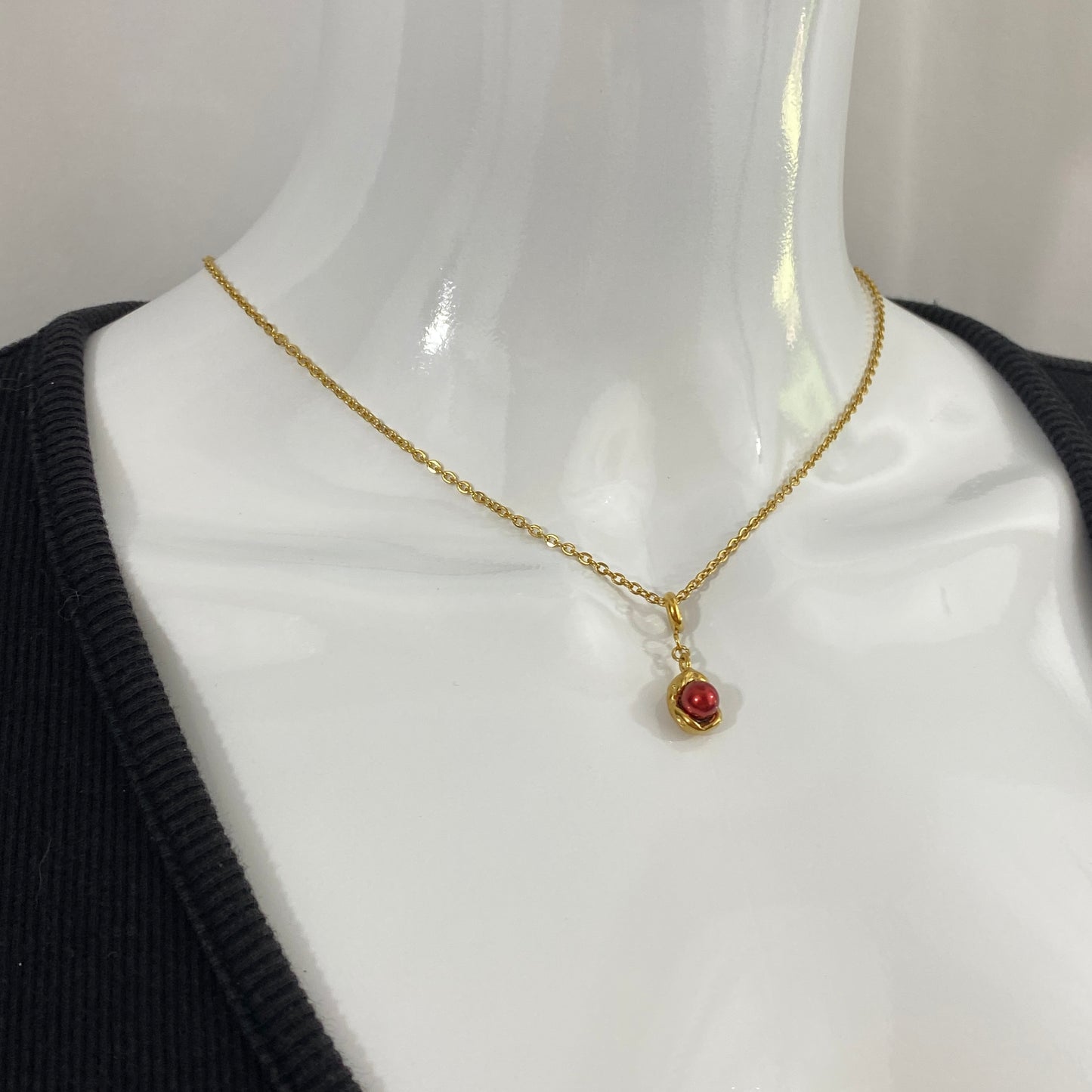 Pearl Bean Pod Cable Chain Necklace