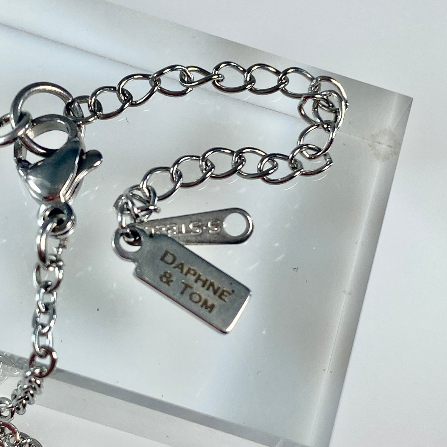 Pearl Bean Pod Cable Chain Necklace
