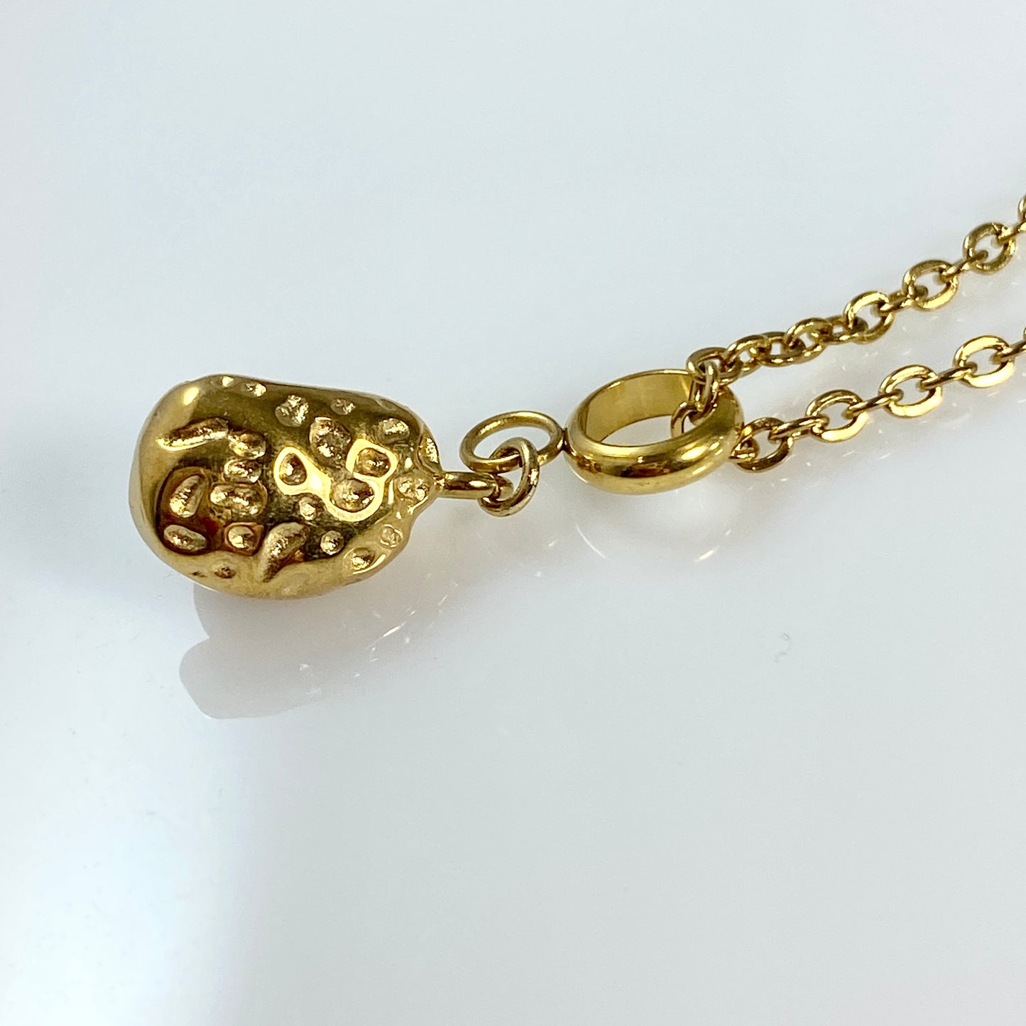 Pearl Bean Pod Cable Chain Necklace