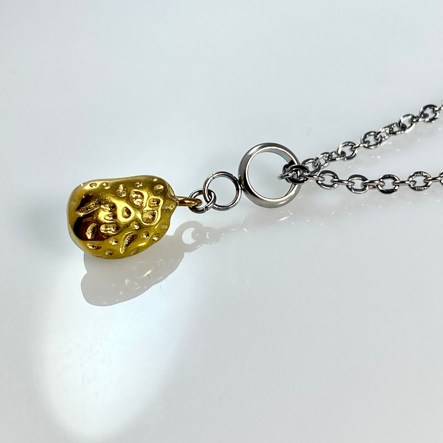 Pearl Bean Pod Cable Chain Necklace