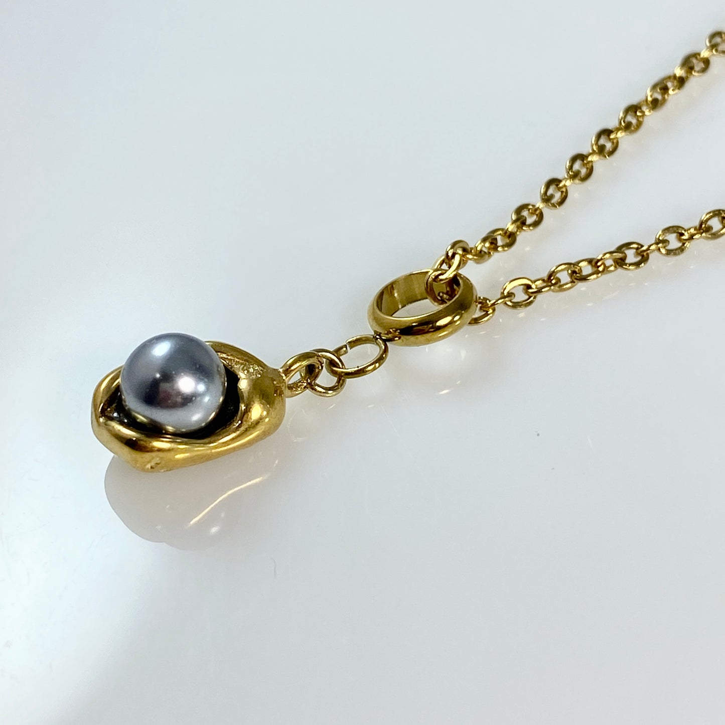 Pearl Bean Pod Cable Chain Necklace
