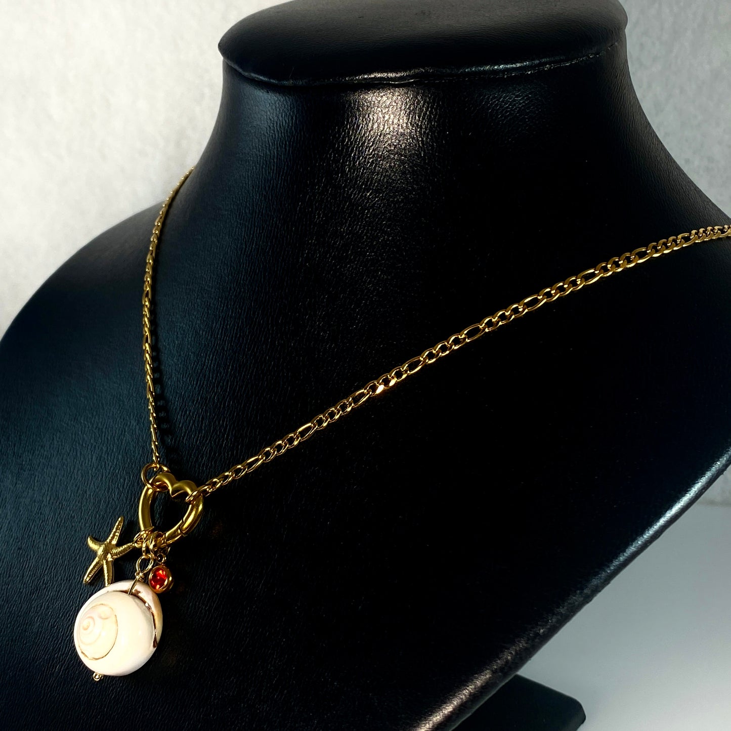 Gold Beach Seastar, Shell & Birthstone Heart Carabiner Figaro Chain Necklace