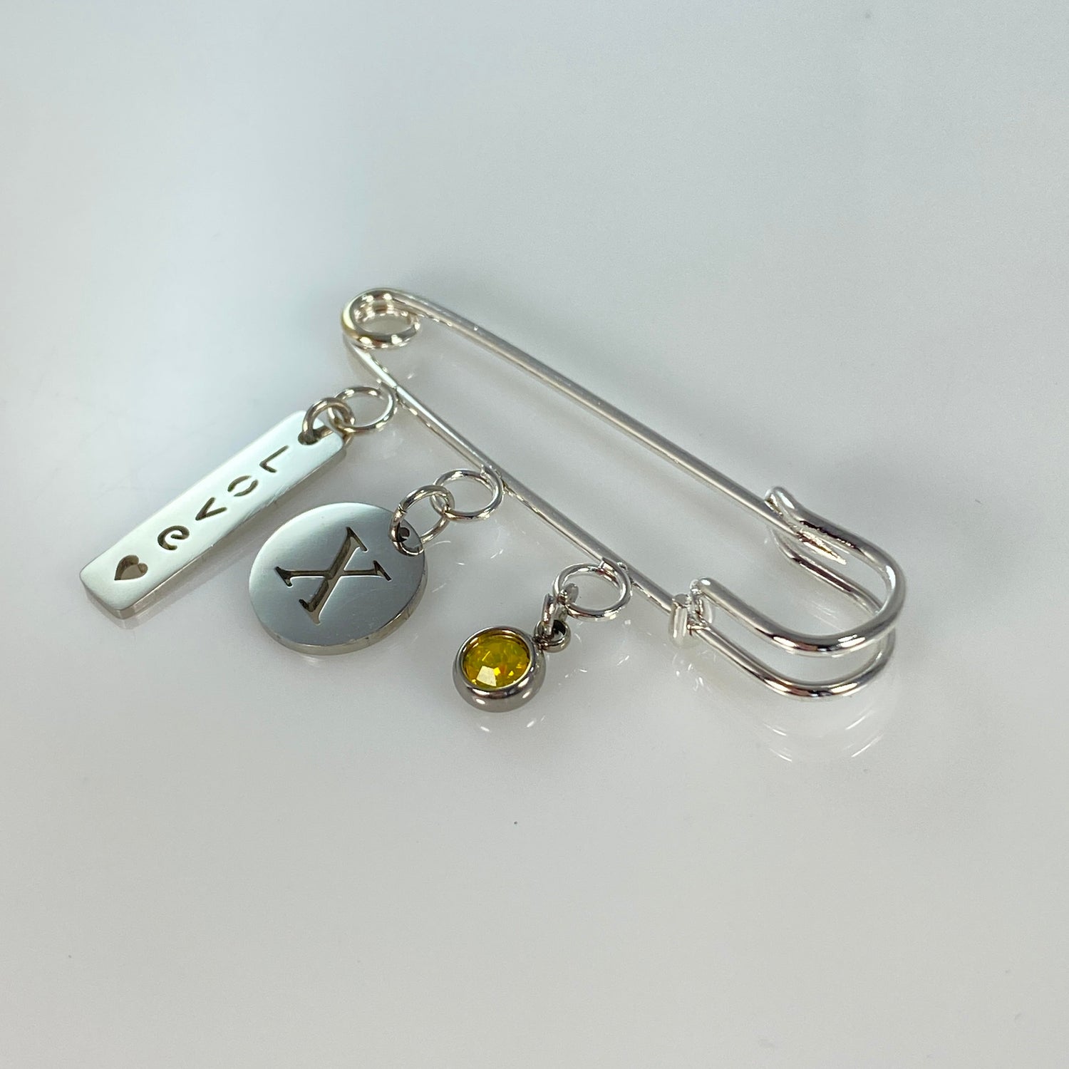 Brooches & Pins