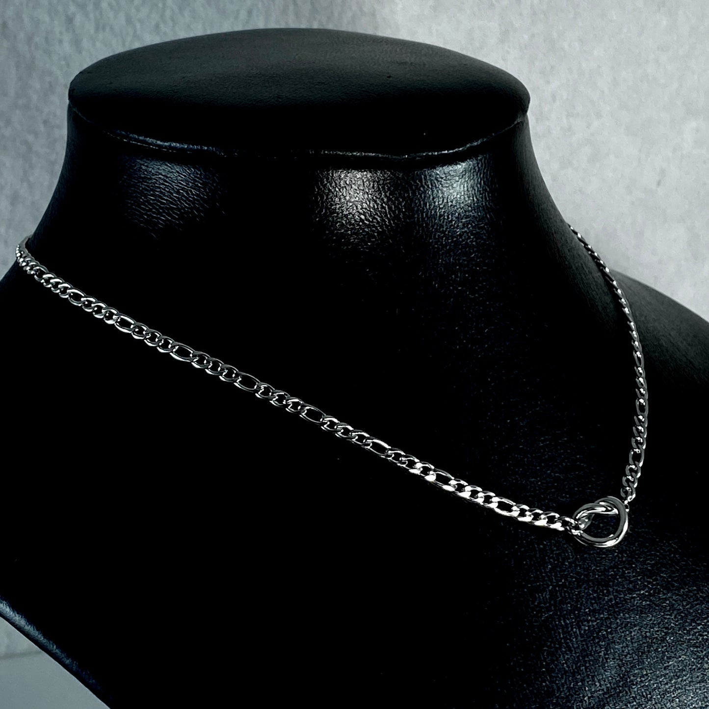 Eternity Knot & Birthstone Figaro Chain Necklace - MADE IN CANADA