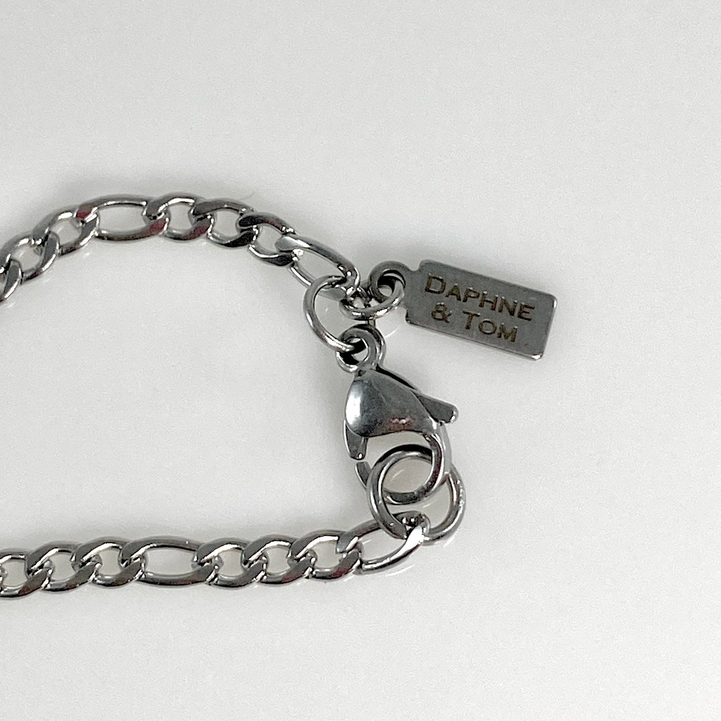 Eternity Knot & Birthstone Figaro Chain Necklace - MADE IN CANADA