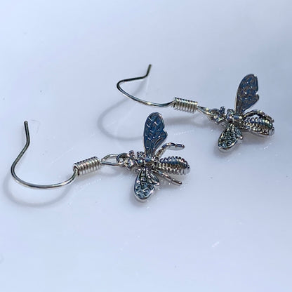 Boucles d'oreilles en acier inoxydable avec abeilles et pierres en zircone cubique