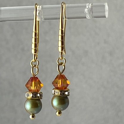 Boucles d'oreilles en laiton plaqué or avec cristaux et perles autrichiennes