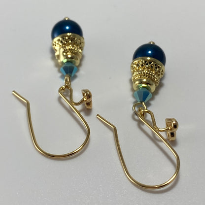 Boucles d'oreilles à crochet en forme de cœur en laiton plaqué or 24 carats avec cristaux et perles autrichiennes