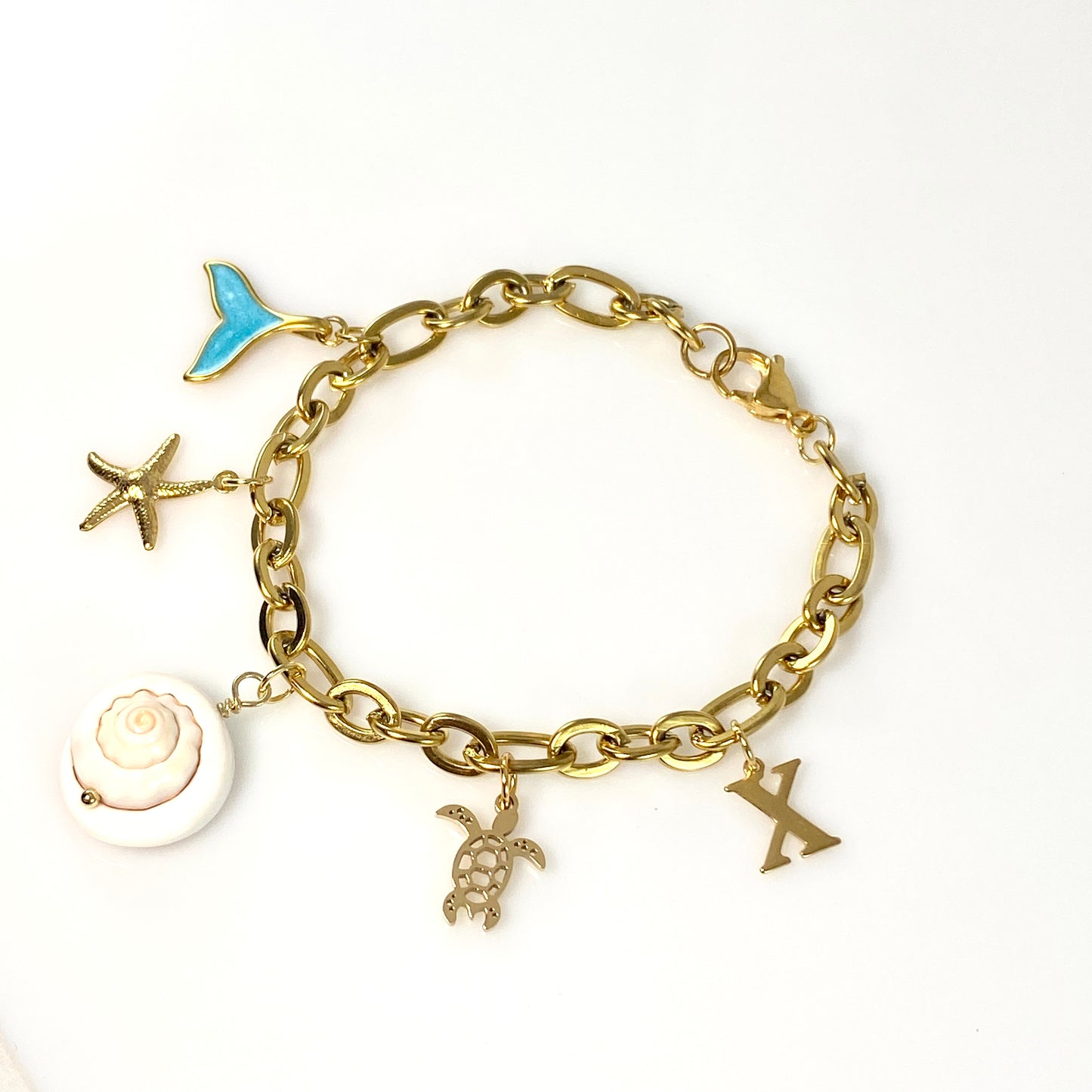 Beach Shell & Initial Charm Bracelet Stainless Steel - MADE IN CANADA