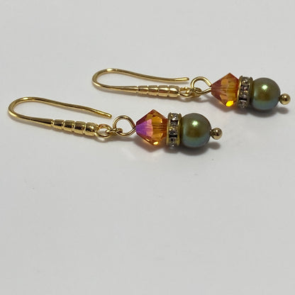 Boucles d'oreilles en laiton plaqué or avec cristaux et perles autrichiennes