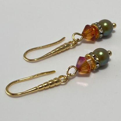 Boucles d'oreilles en laiton plaqué or avec cristaux et perles autrichiennes