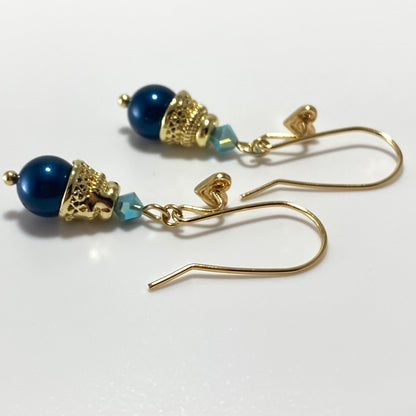 Boucles d'oreilles à crochet en forme de cœur en laiton plaqué or 24 carats avec cristaux et perles autrichiennes