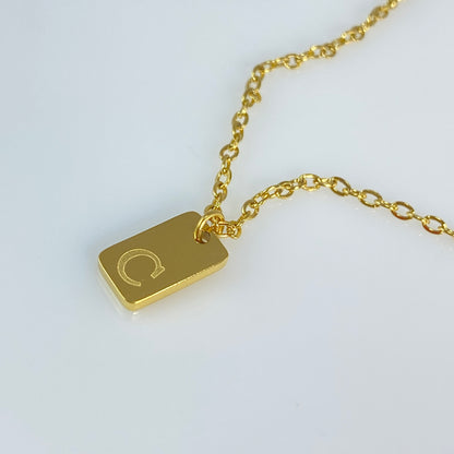 Collier en acier inoxydable doré 18 carats avec petite lettre initiale