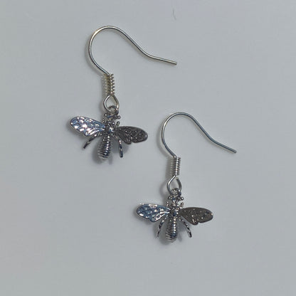 Boucles d'oreilles en acier inoxydable avec abeilles et pierres en zircone cubique