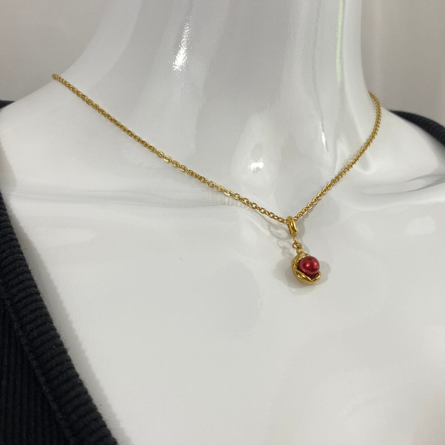 Pearl Bean Pod Cable Chain Necklace