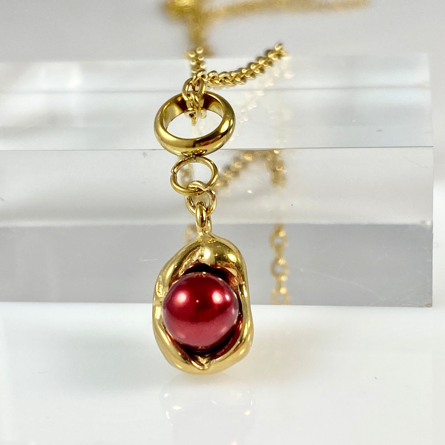 Pearl Bean Pod Cable Chain Necklace