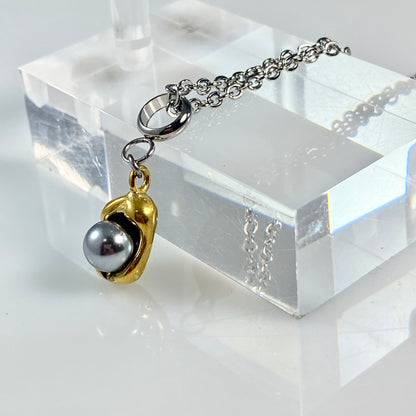 Pearl Bean Pod Cable Chain Necklace