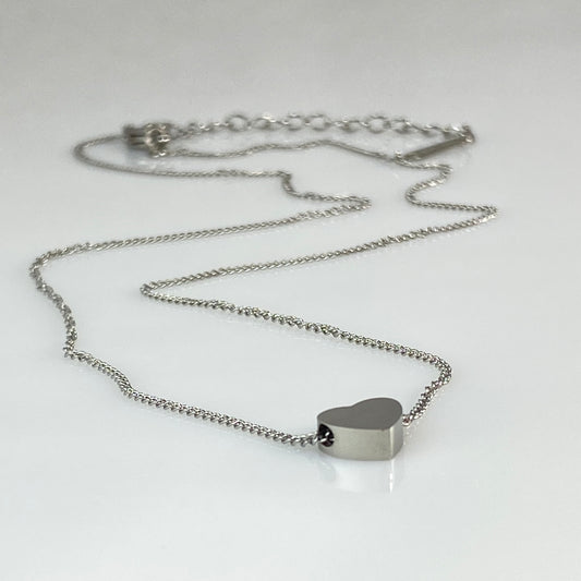 Collier à maillons en acier inoxydable avec pendentif en forme de cœur en argent