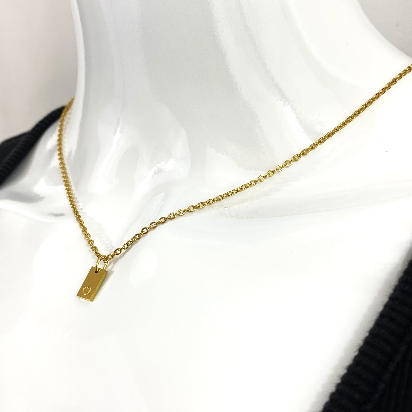 Tiny Rectangle Heart Stamp Cable Chain Necklace - MADE IN CANADA