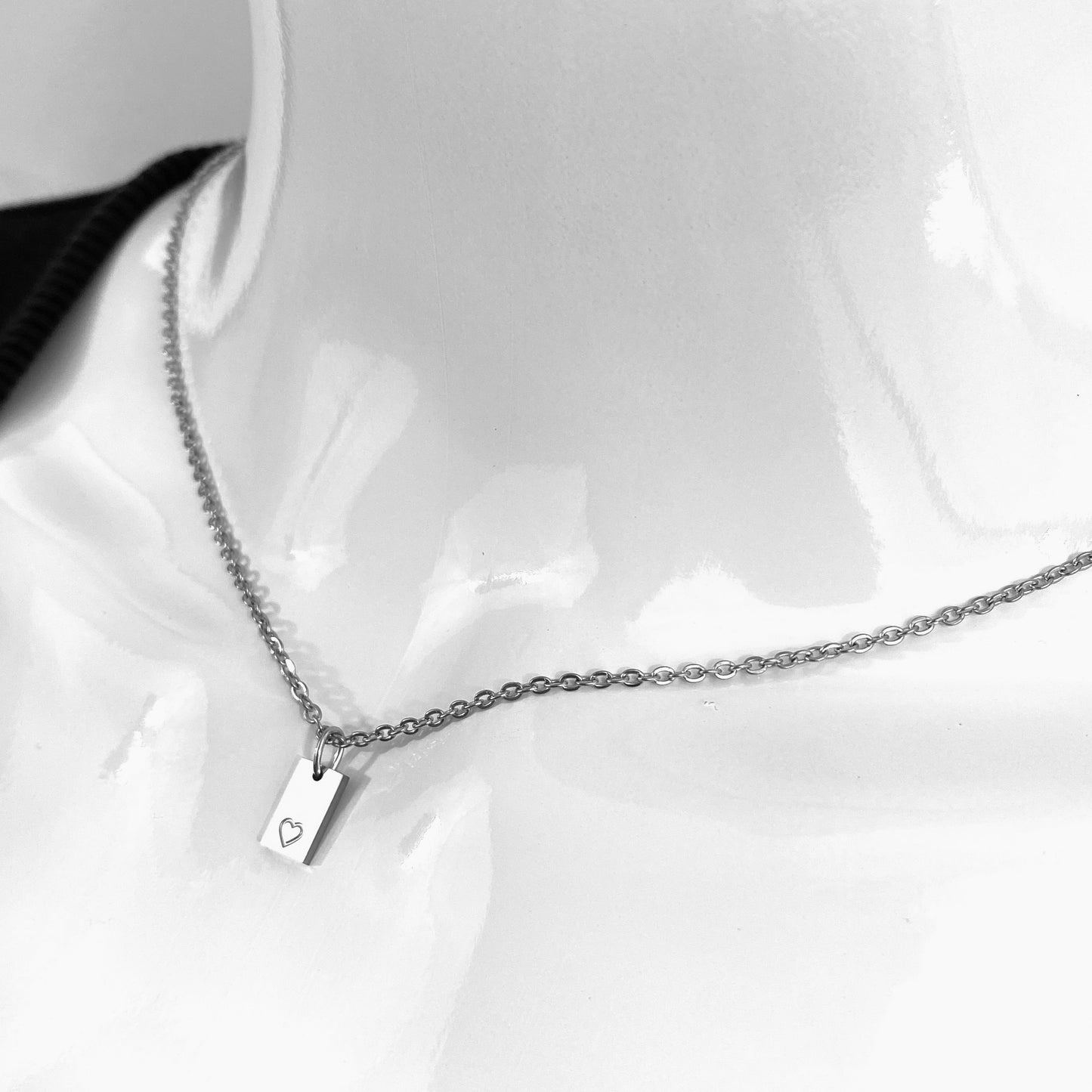 Tiny Rectangle Heart Stamp Cable Chain Necklace - MADE IN CANADA