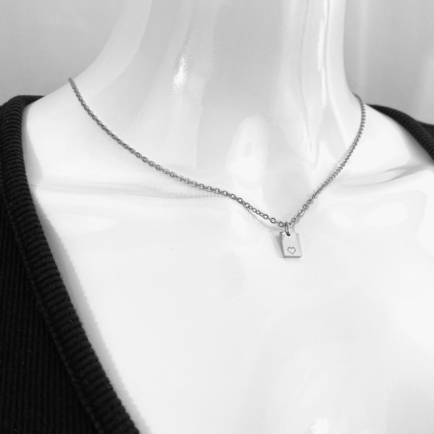 Tiny Rectangle Heart Stamp Cable Chain Necklace - MADE IN CANADA